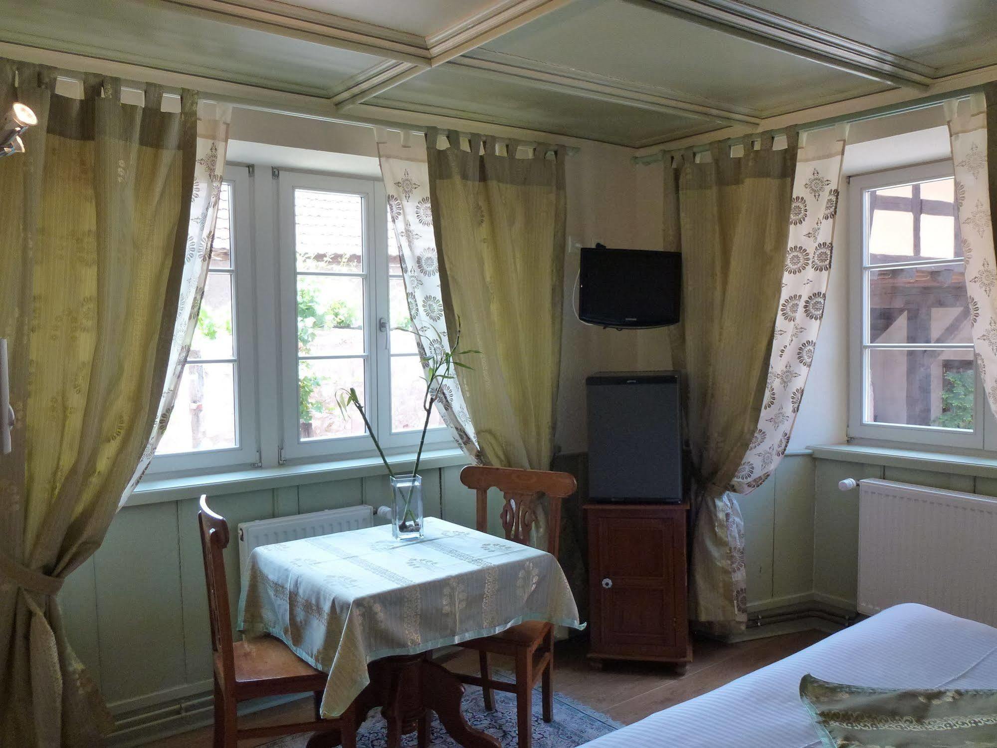 La Cour Du Bailli Suites & Spa 베아카임 외부 사진