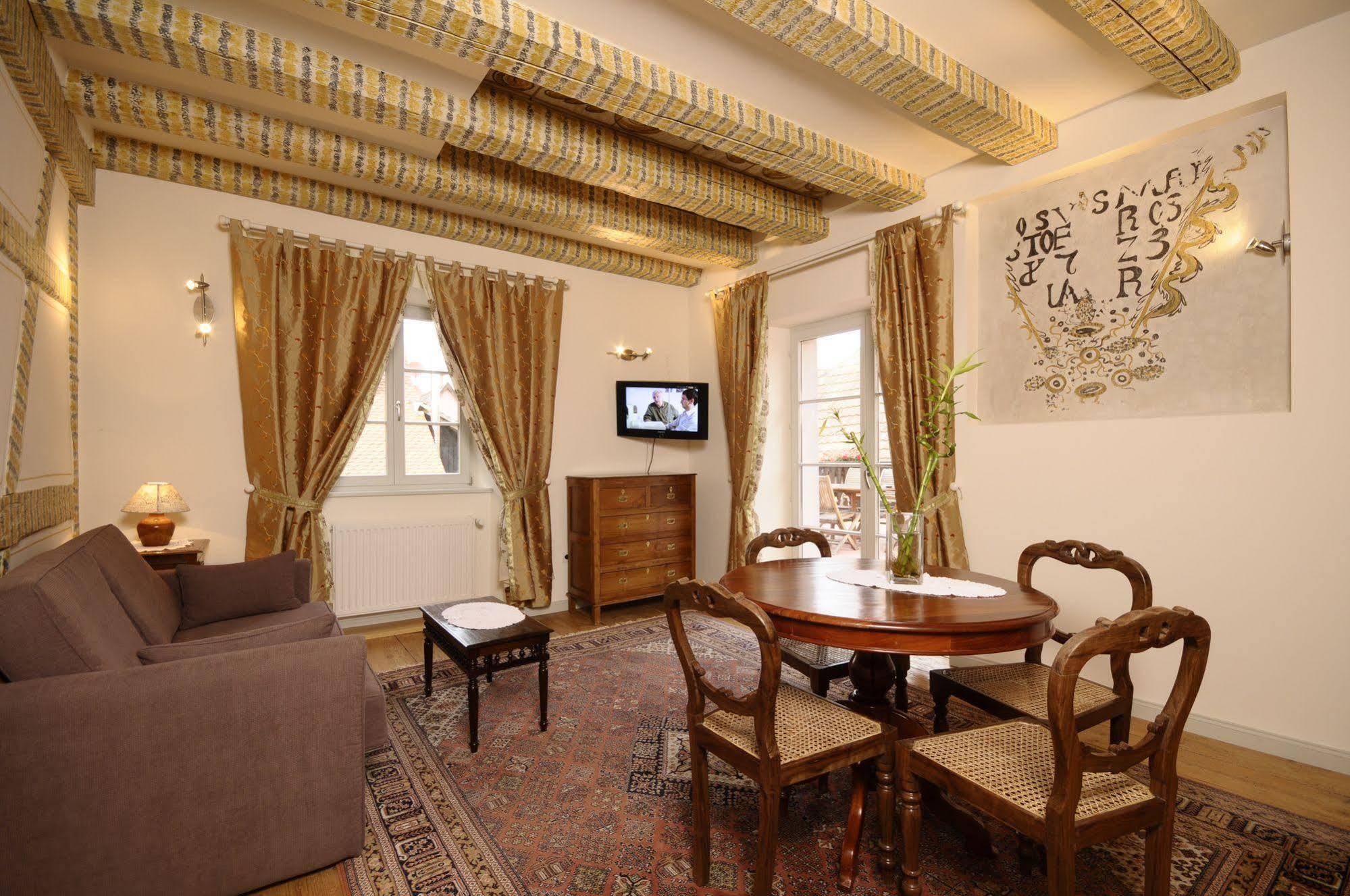 La Cour Du Bailli Suites & Spa 베아카임 외부 사진
