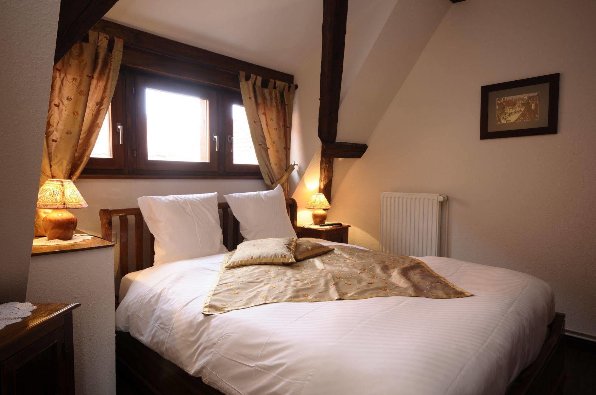 La Cour Du Bailli Suites & Spa 베아카임 외부 사진