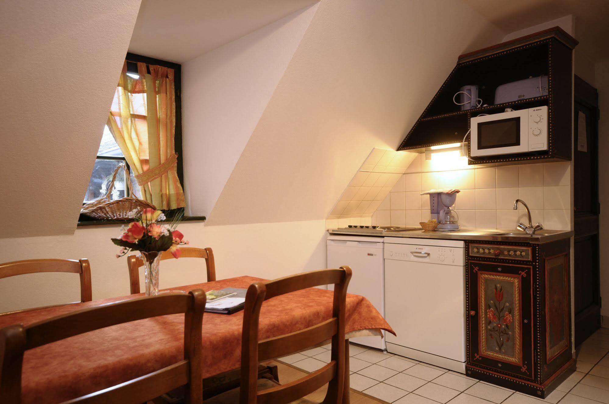 La Cour Du Bailli Suites & Spa 베아카임 외부 사진